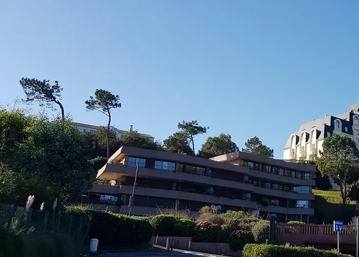 Daire Dans De Standing Avec Parking Et Sa Terrasse Vue